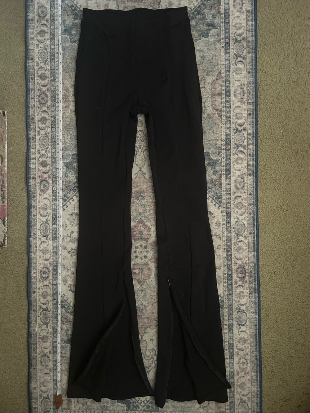 Alo Yoga Black Airbrush High-Waist Flutter Leggings Flare Split Hem Size XXS
